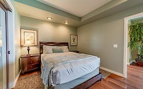 Whale Rock Suites